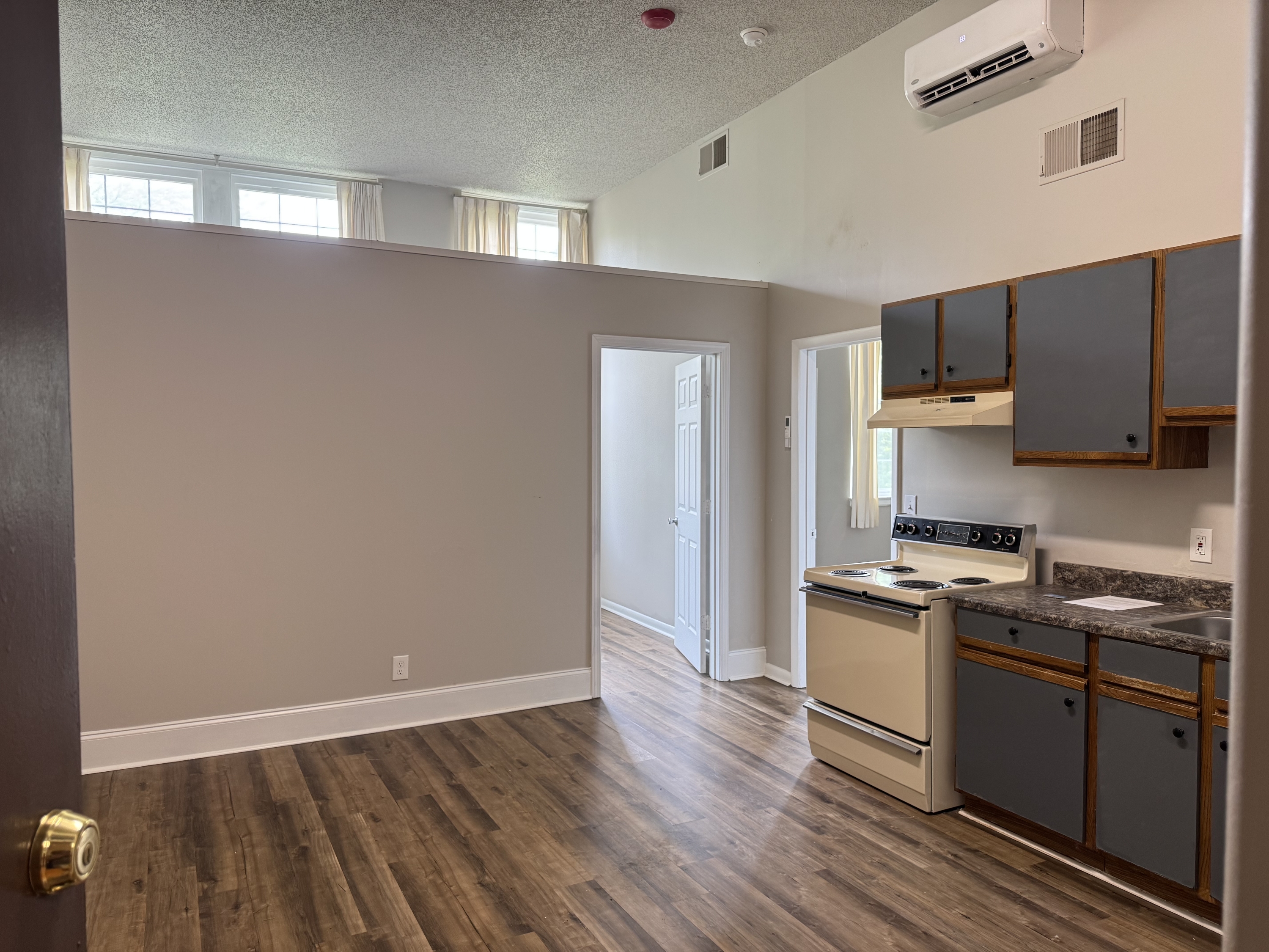 27 Hege Drive