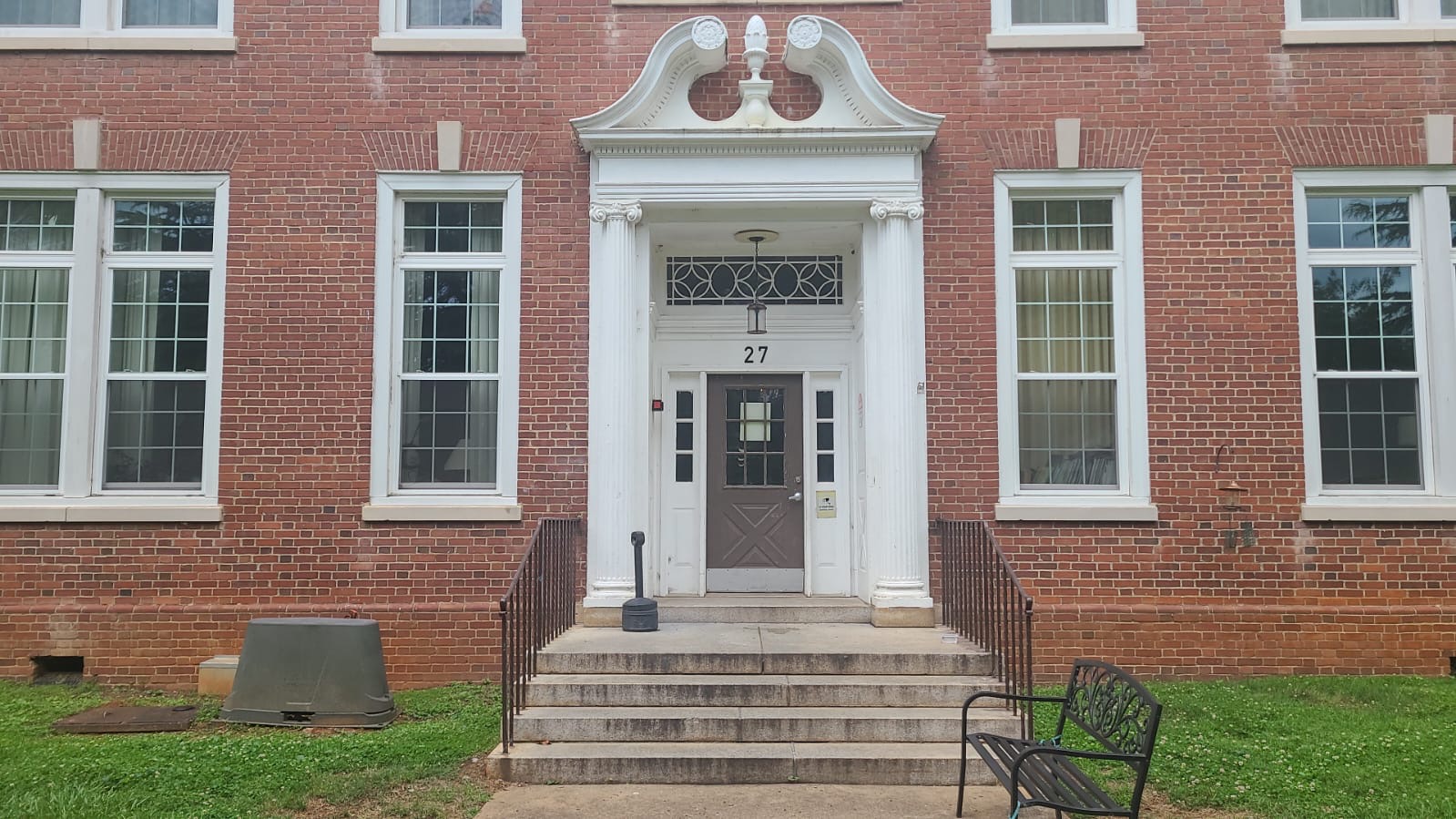 27 Hege Drive